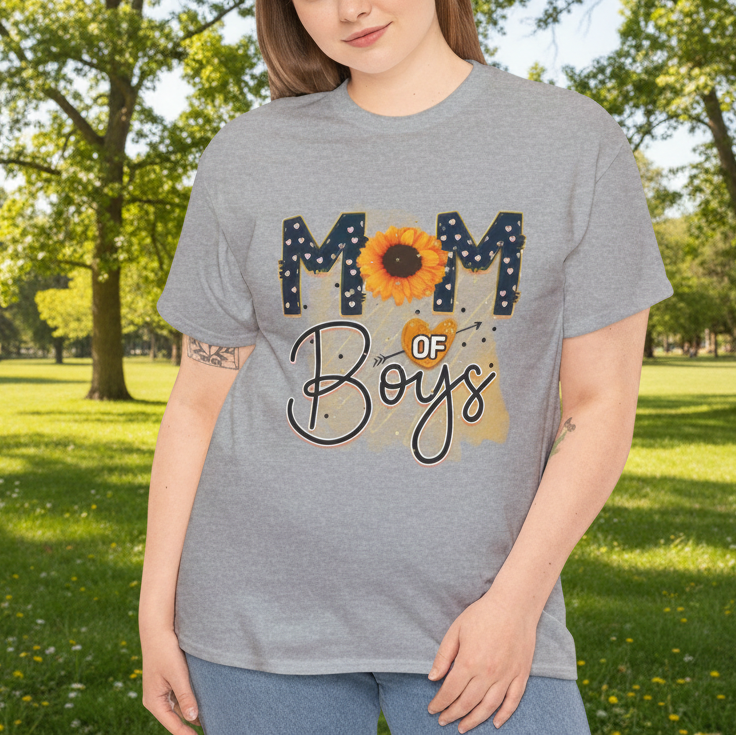 Boy Mom Tee - Kim’s Signature Beauty & Accessories