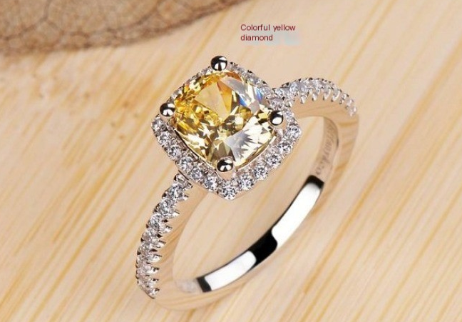 Lunara Rings With 3 Moonlike Colors - Kim’s Signature Beauty & Accessories