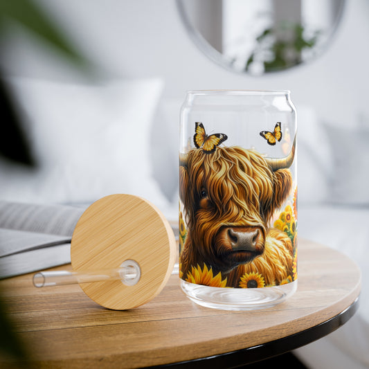 Highland Cow Sipper Glass - Kim’s Signature Beauty & Accessories    (Store description)