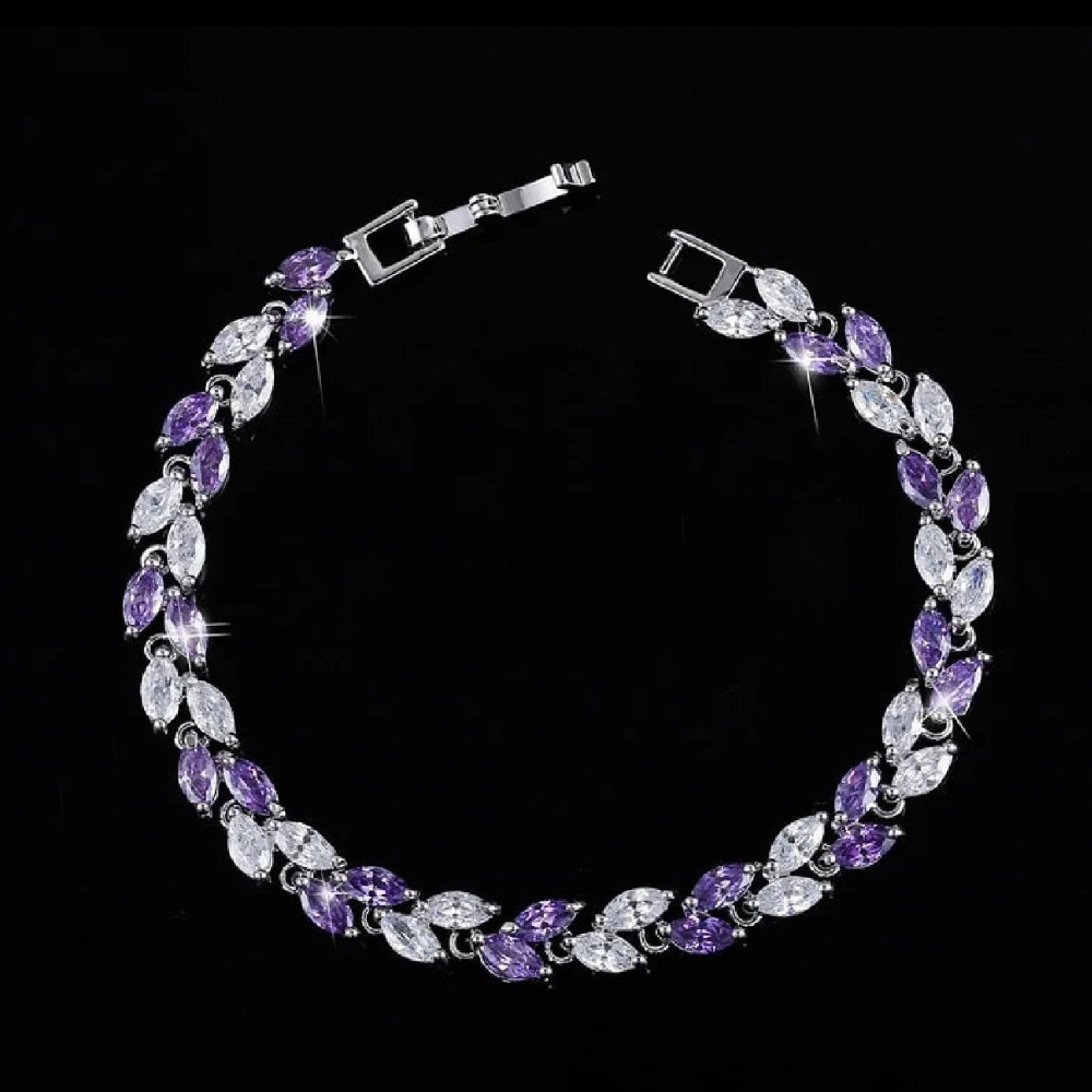 Nature’s Elegance Silver Leaf CZ Bracelet