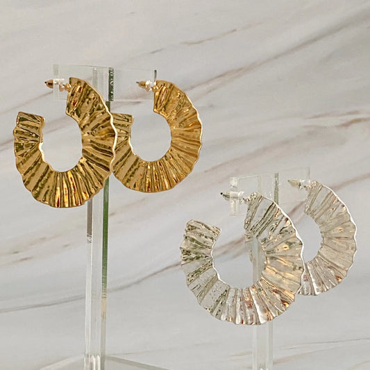Crinkled Art Hoop Earrings - Kim’s Signature Beauty & Accessories    