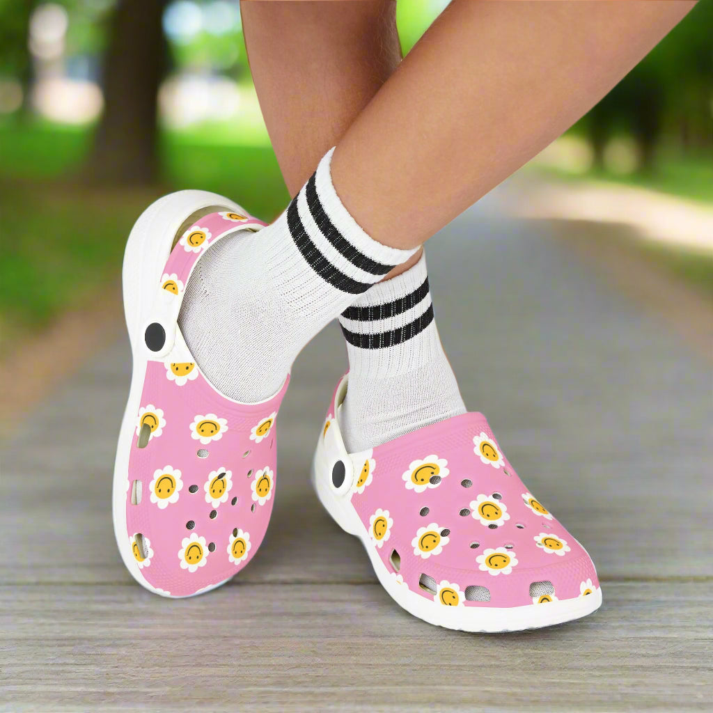 🌸🌼 Kids' Happy Flower Clogs - Pink Clogs - Kim’s Signature Beauty & Accessories    