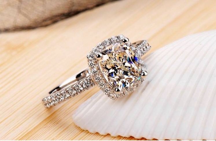 Lunara Rings With 3 Moonlike Colors - Kim’s Signature Beauty & Accessories    